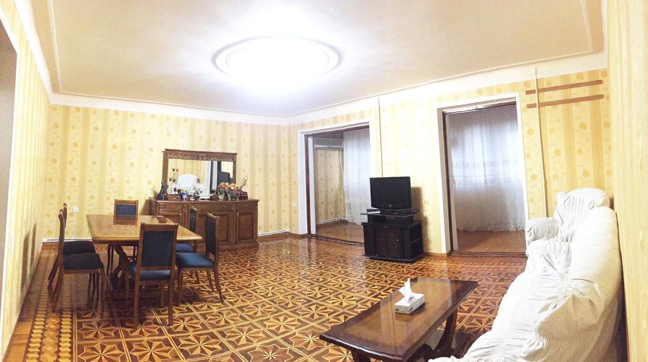 Icheri Sheher Apartment Baku Bagian luar foto